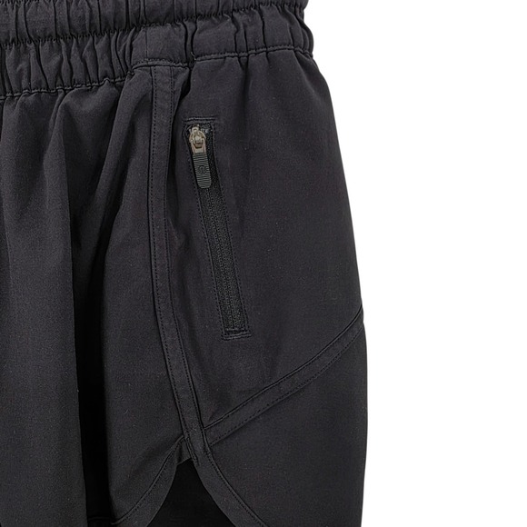 Lululemon Womens 8 Black Tracker Short V 4" Inseam - Picture 5 of 12